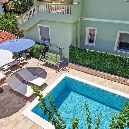 Olga-4 By Interhome Banjol