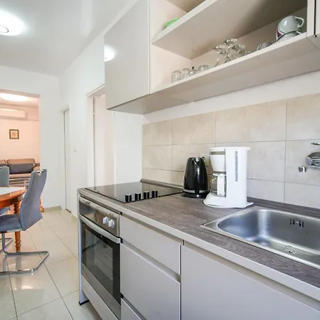 Apartamento Olga-4 By Interhome *