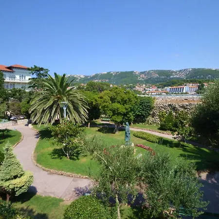 Olga-4 By Interhome Banjol