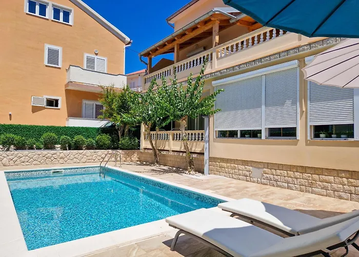 Olga-4 By Interhome Banjol