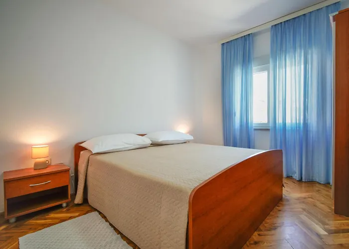 Apartamento Olga-4 By Interhome Banjol